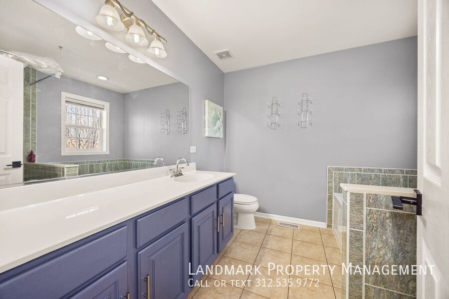 6431 W 64th Pl property image