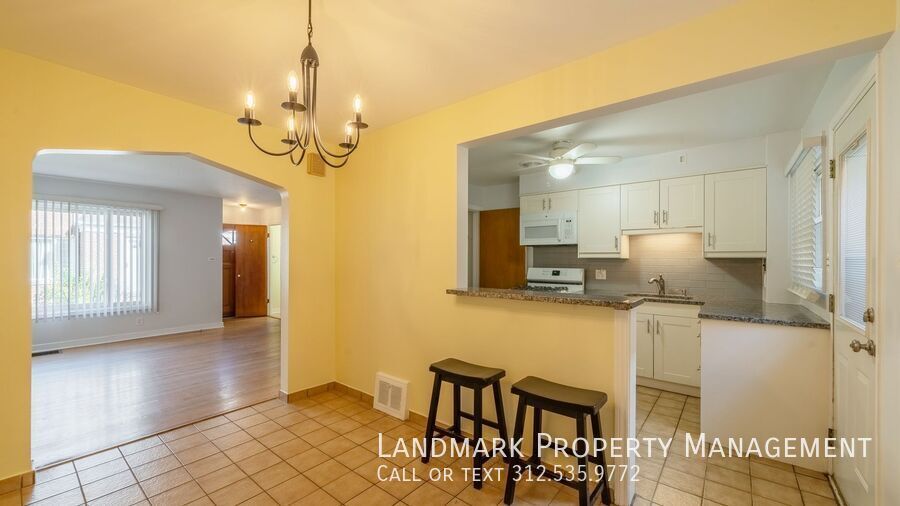 1215 N Harlem Ave Unit C property image