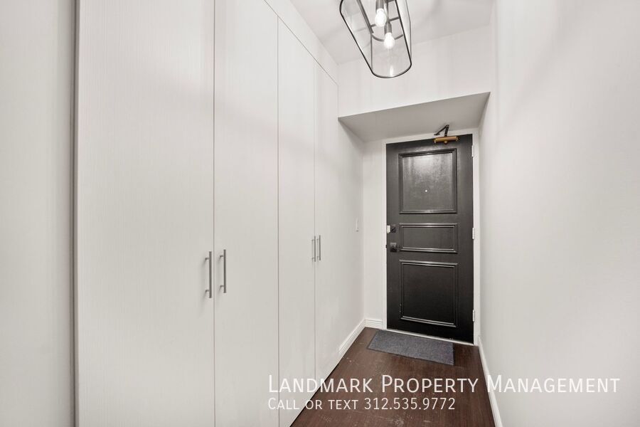 3200 N Lake Shore Dr Unit 909 property image