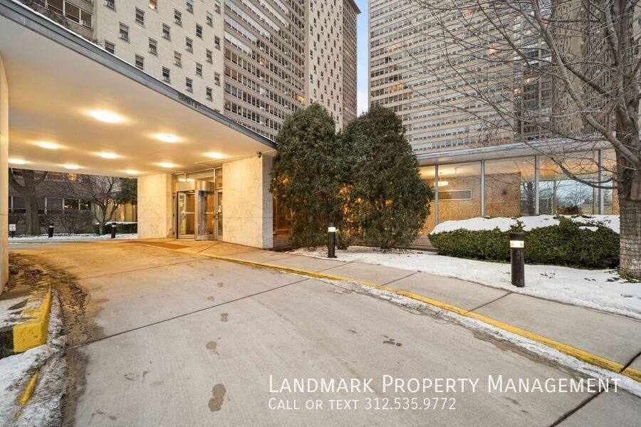 3950 N Lake Shore Dr Unit 400 property image