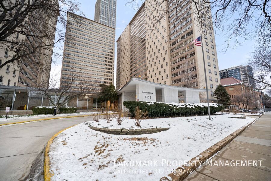 3950 N Lake Shore Dr Unit 400 property image