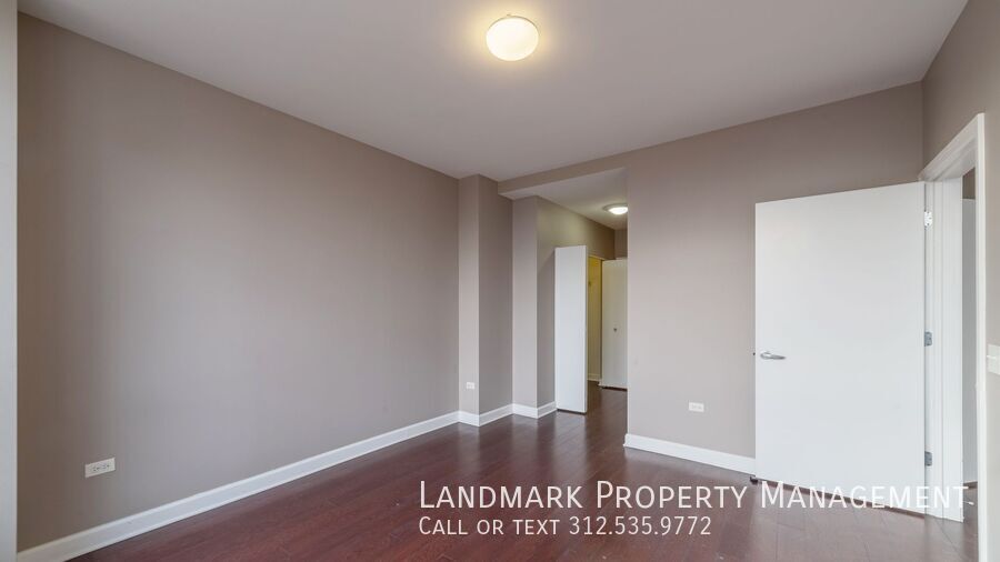 1600 S Prairie Ave Unit 808 property image