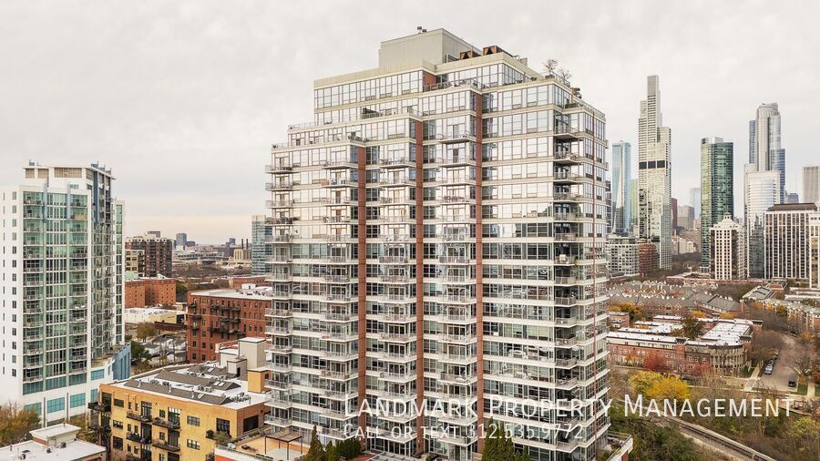 1600 S Prairie Ave Unit 808 property image