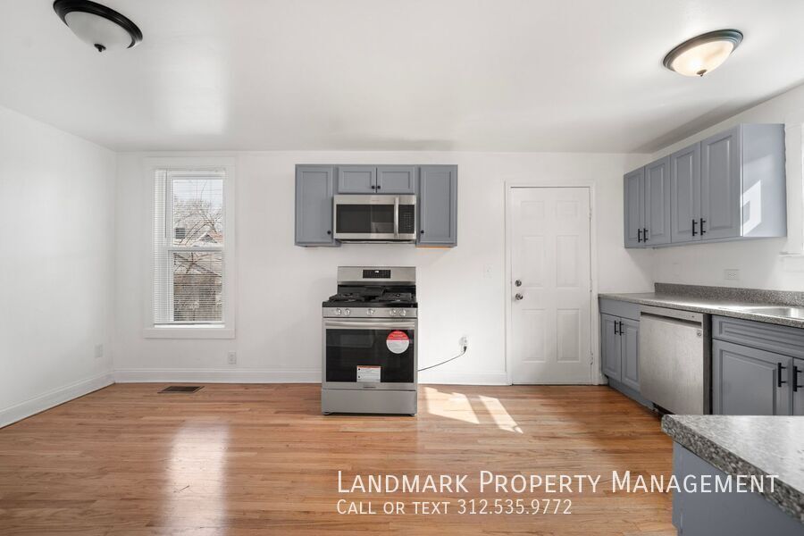 806 S Taylor Ave property image