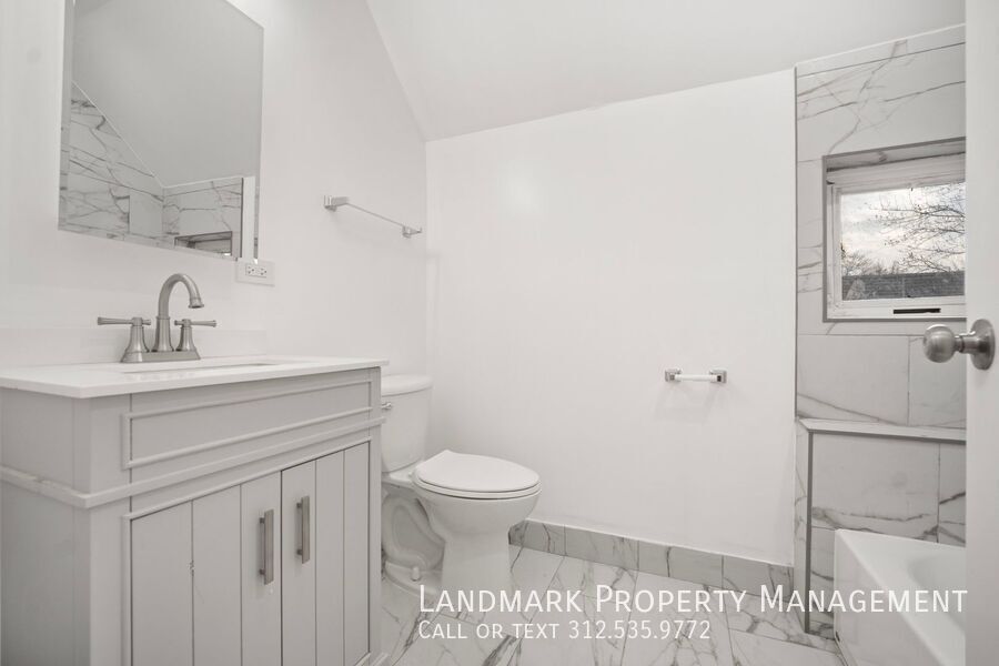 806 S Taylor Ave property image