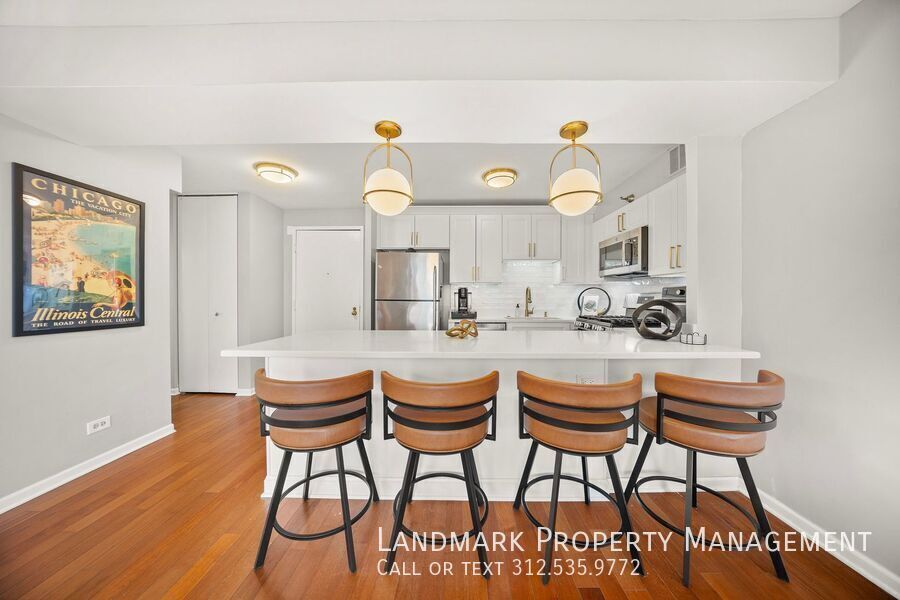 1309 N Wells St Apt 904 property image