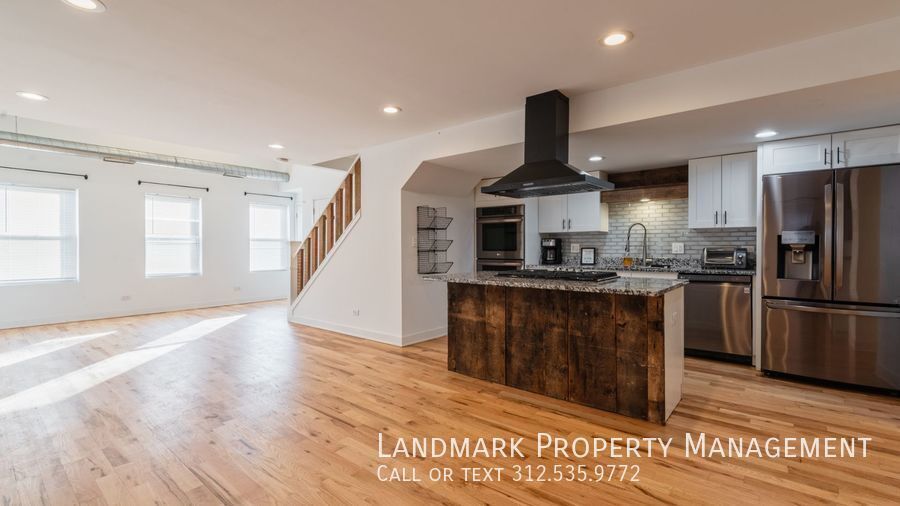 2038 W 21st St Unit 2 property image