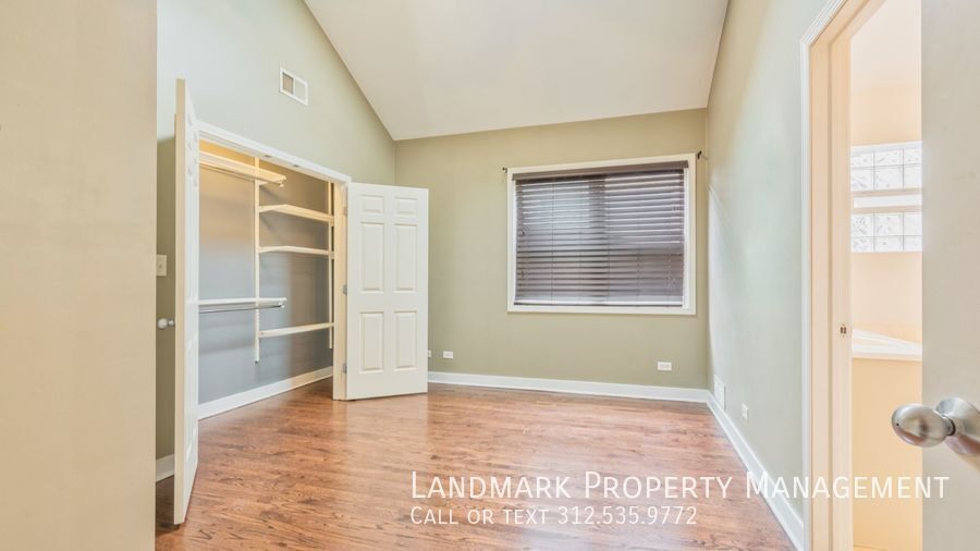 2329 W Harrison St Unit 4 property image