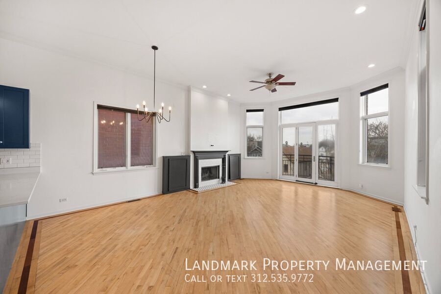 1755 N Artesian Ave Unit 3 property image