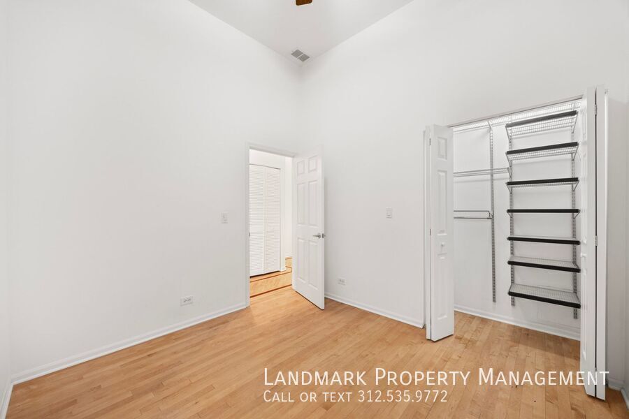 1755 N Artesian Ave Unit 3 property image