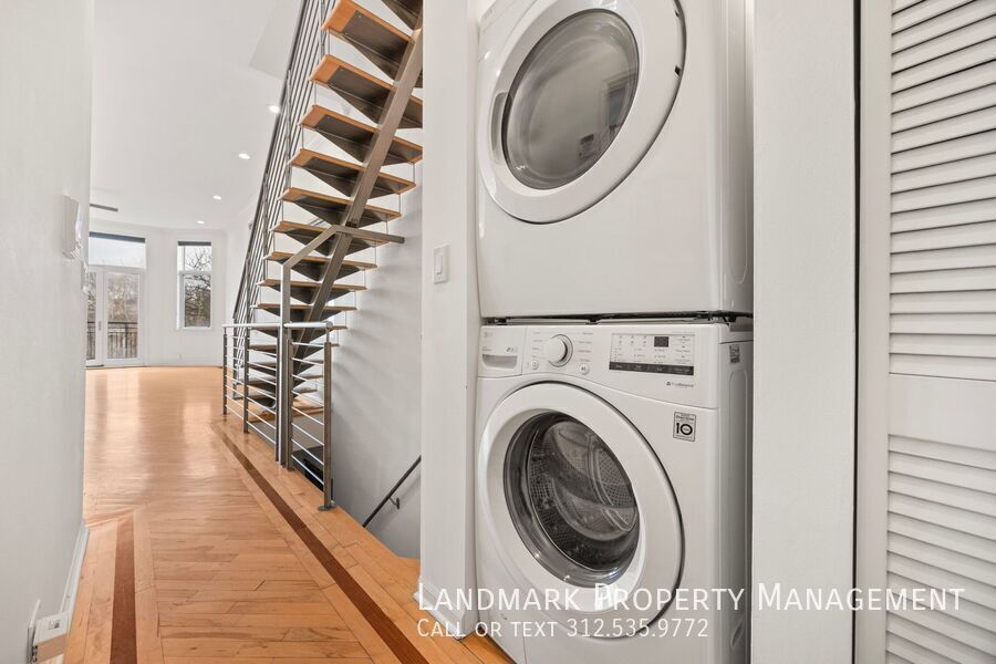 1755 N Artesian Ave Unit 3 property image